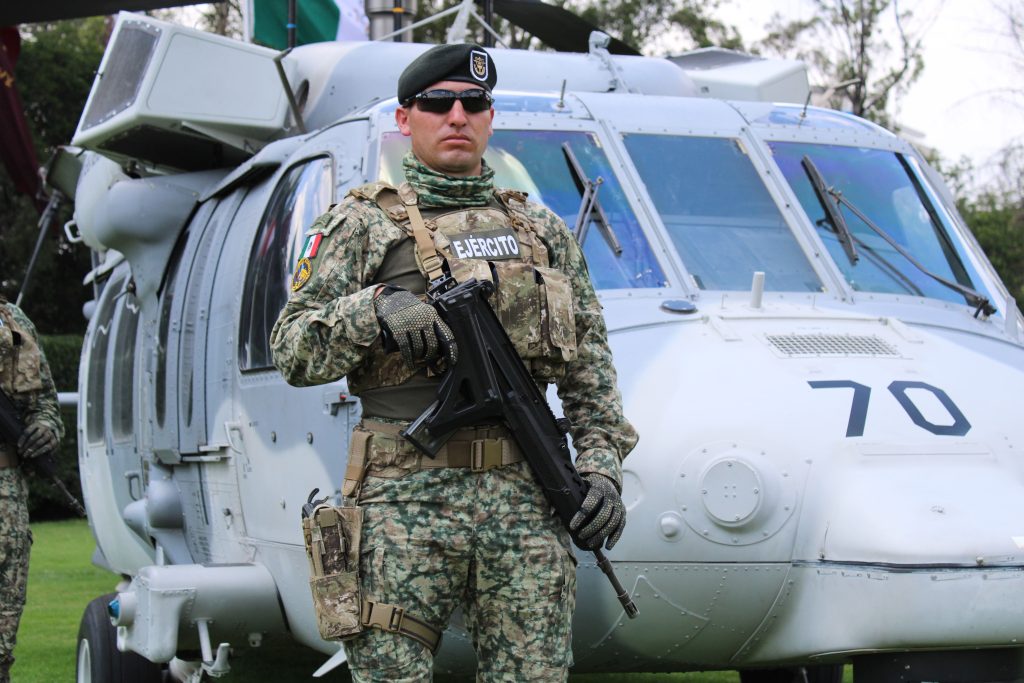 Sedena en imágenes: Los soldados se han ganado la admiración, respeto y afecto de los mexicanos