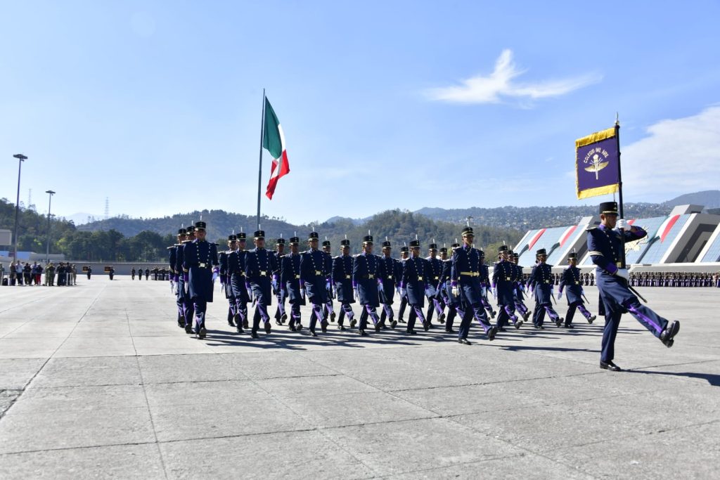 Sedena en imágenes: Los soldados se han ganado la admiración, respeto y afecto de los mexicanos