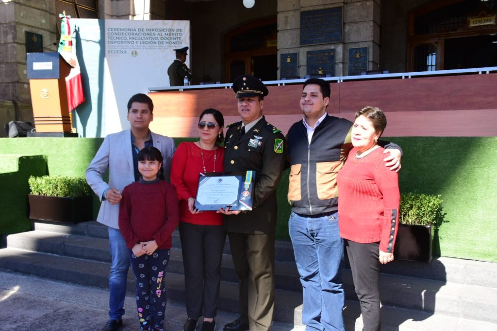 Sedena en imágenes: Los soldados se han ganado la admiración, respeto y afecto de los mexicanos