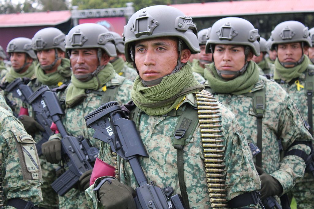 Sedena en imágenes: Los soldados se han ganado la admiración, respeto y afecto de los mexicanos