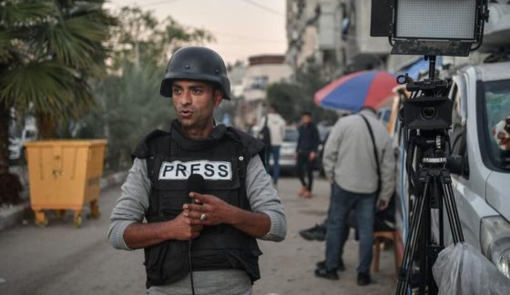 Periodistas palestinos galardonados con el máximo premio de libertad de prensa