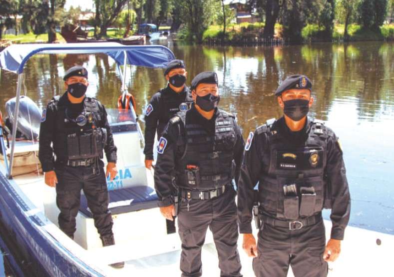 Grupo de Operaciones Ribereñas de la SSC CDMX, brinda seguridad en los canales de Xochimilco de la CDMX