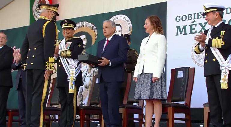Nuevos generales y coroneles; emite Sedena lista de ascensos