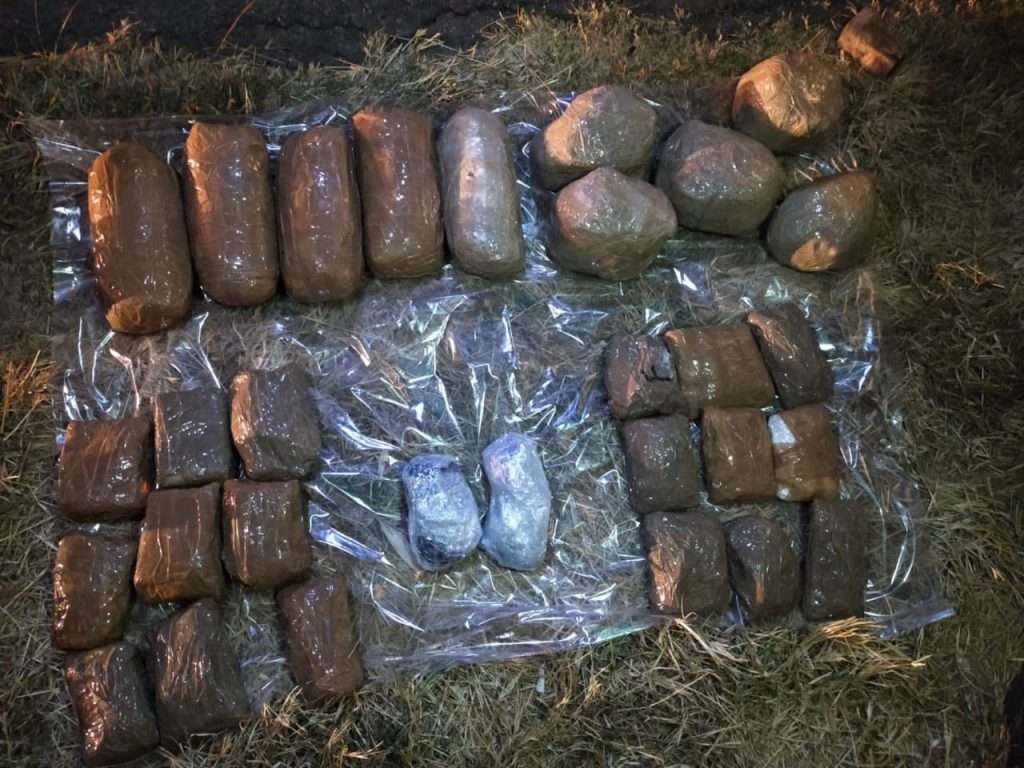 GN protagoniza persecución y decomisa cargamento de crystal y marihuana en Jalisco