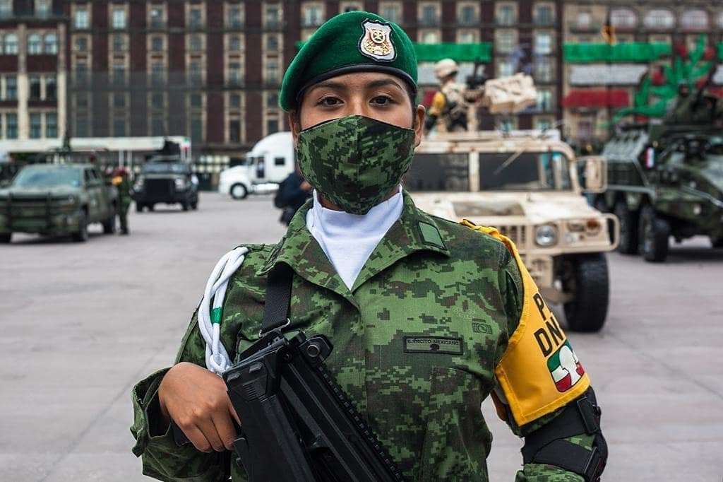 Ecos del día de la mujer en las fuerzas armadas