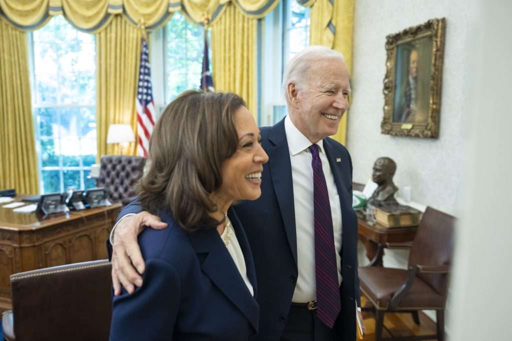 Los dilemas de Biden Polarización social y guerras comerciales
