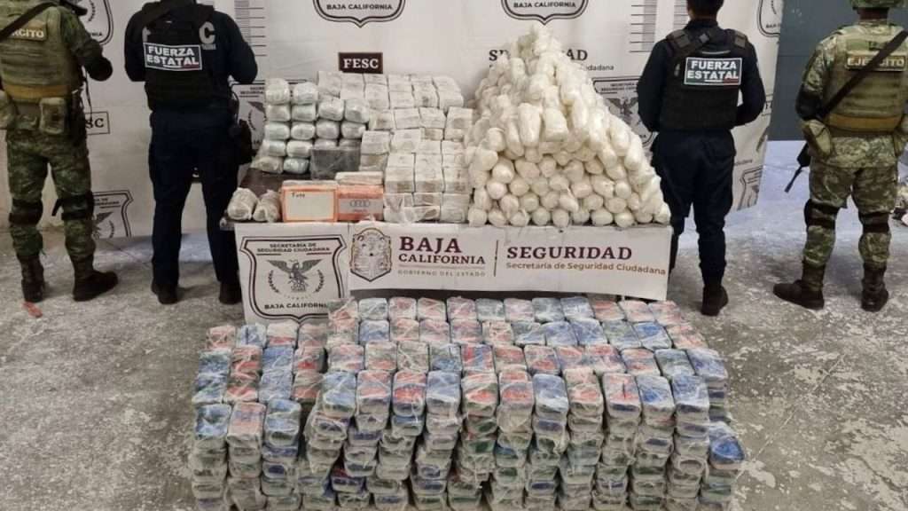 DECOMISAN CARGAMENTO DE DROGA EN BAJA CALIFORNIA