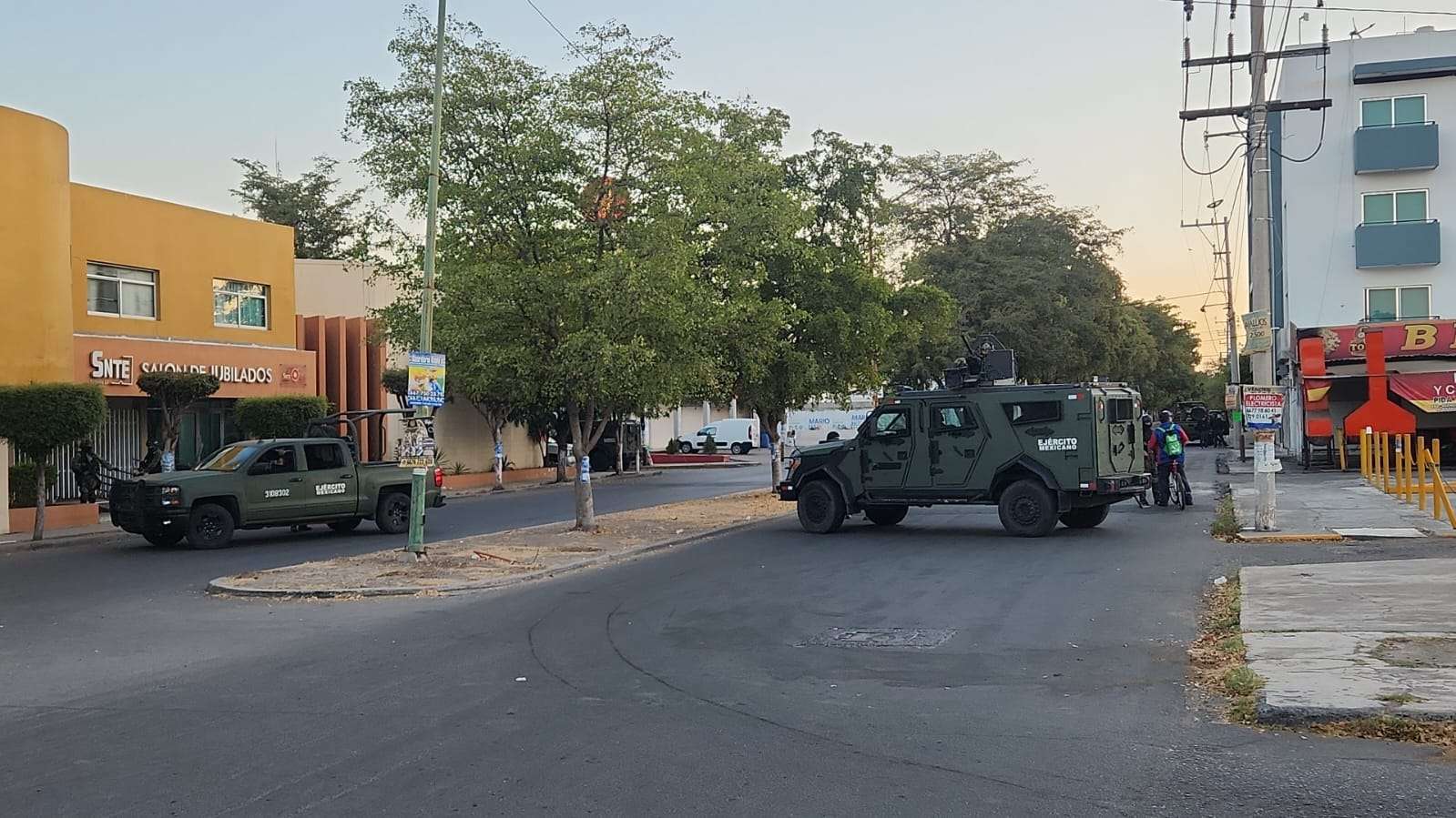 Sedena y GN implementan operativo de seguridad en fraccionamiento de Culiacán