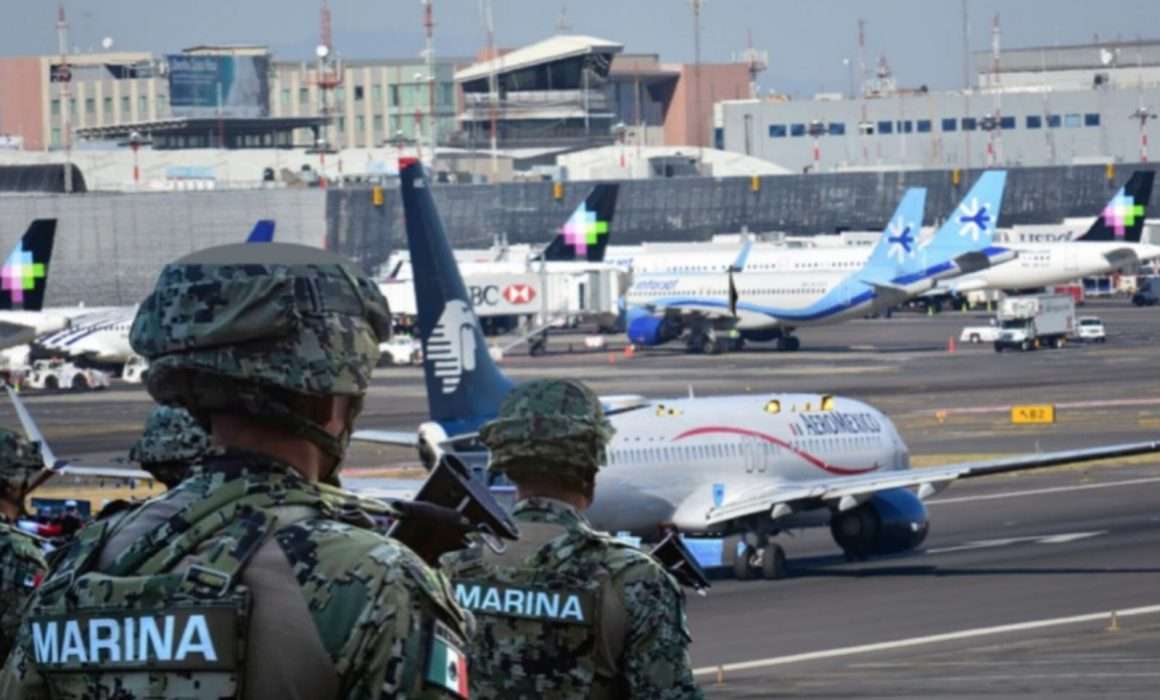 Marinos vigilan la seguridad del AICM