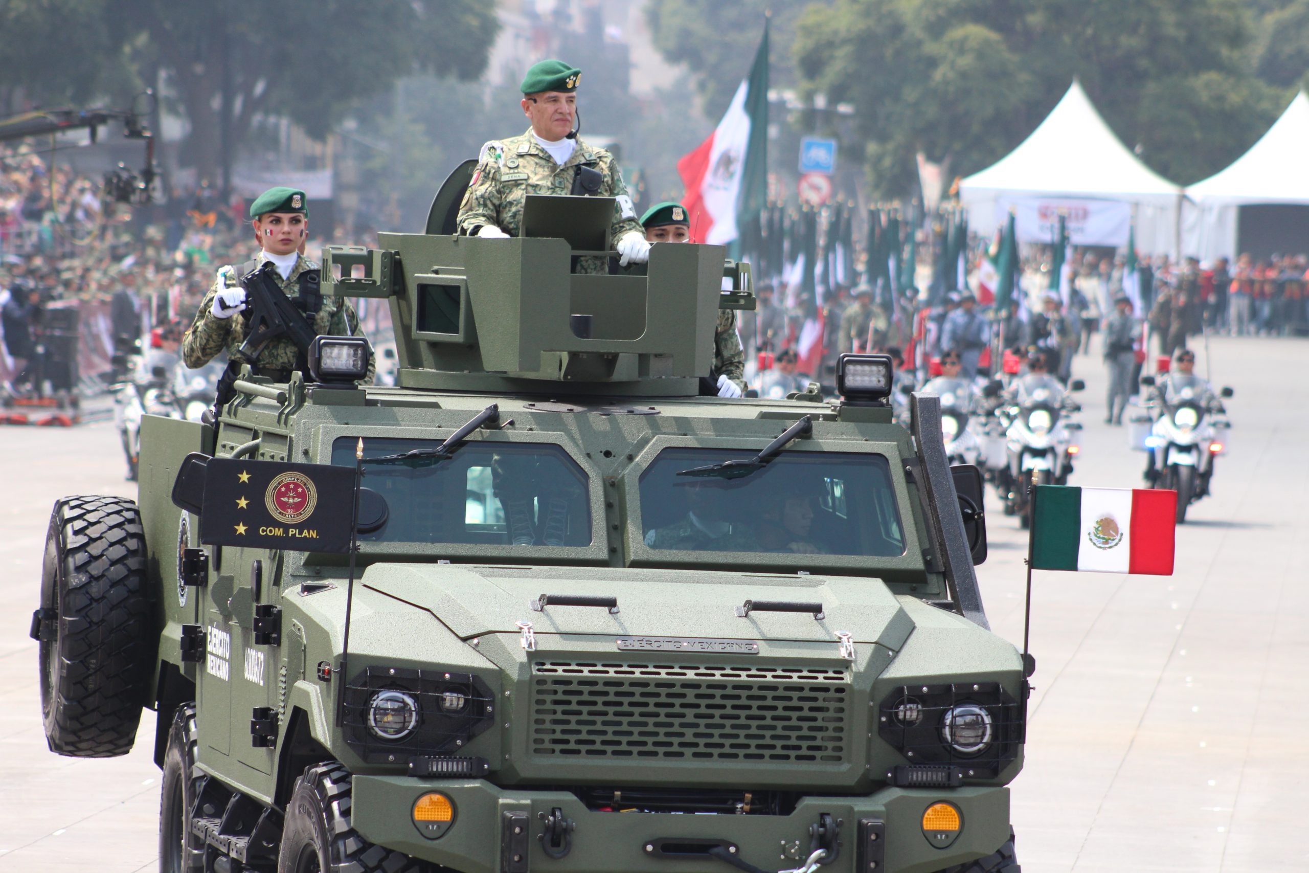 Desfile Militar enmarca 214 años del Grito de Independencia y respaldo de las Fuerzas Armadas