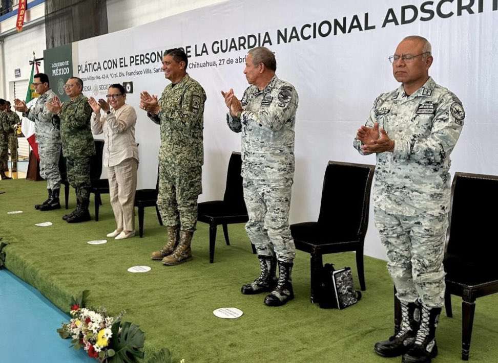 Alto Mando: El Ejército no da abrazos