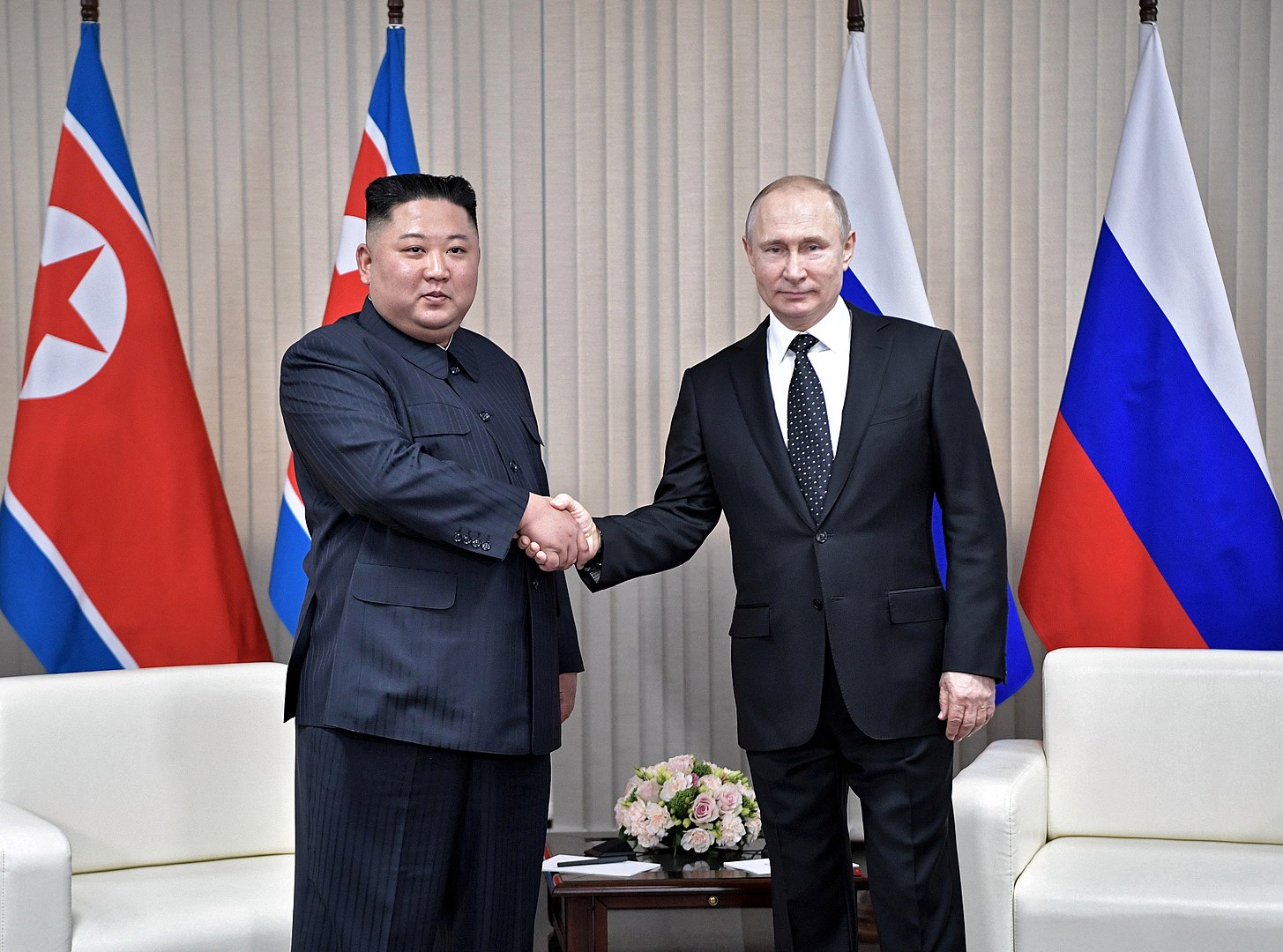 Kim Jong-un se reunió sorpresivamente con Vladimir Putin