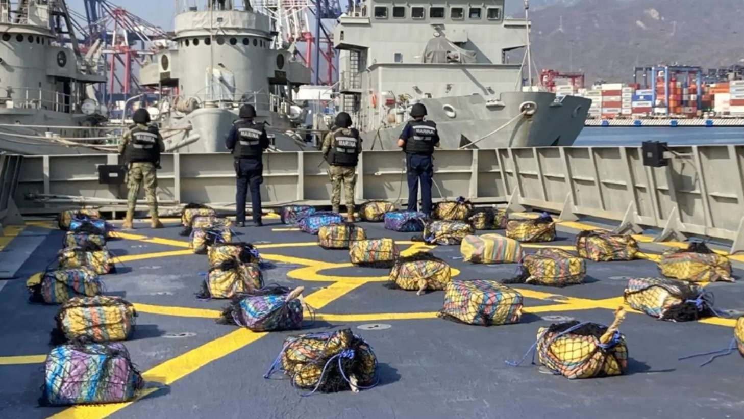Aseguran embarcación con 1.7 toneladas de cocaína