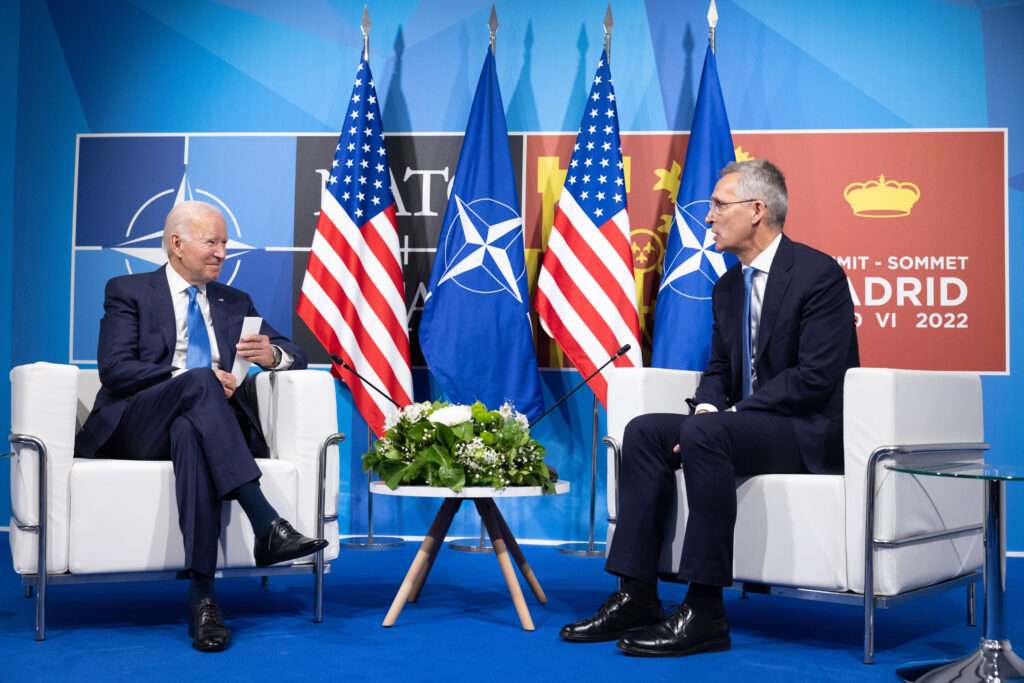 Belicismo de la OTAN, sobrevivencia de Occidente o miedo a Putin