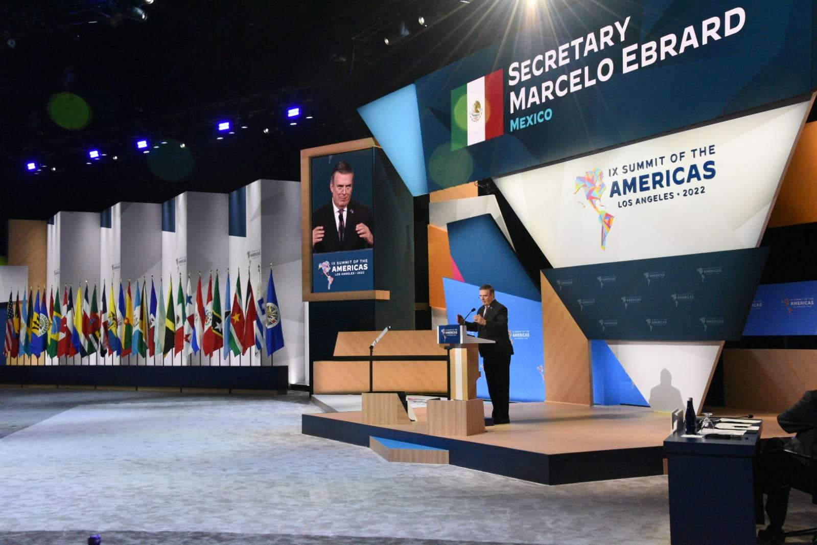Agendas, Alertas, Actores: La agenda de México no pasa por la IX Cumbre