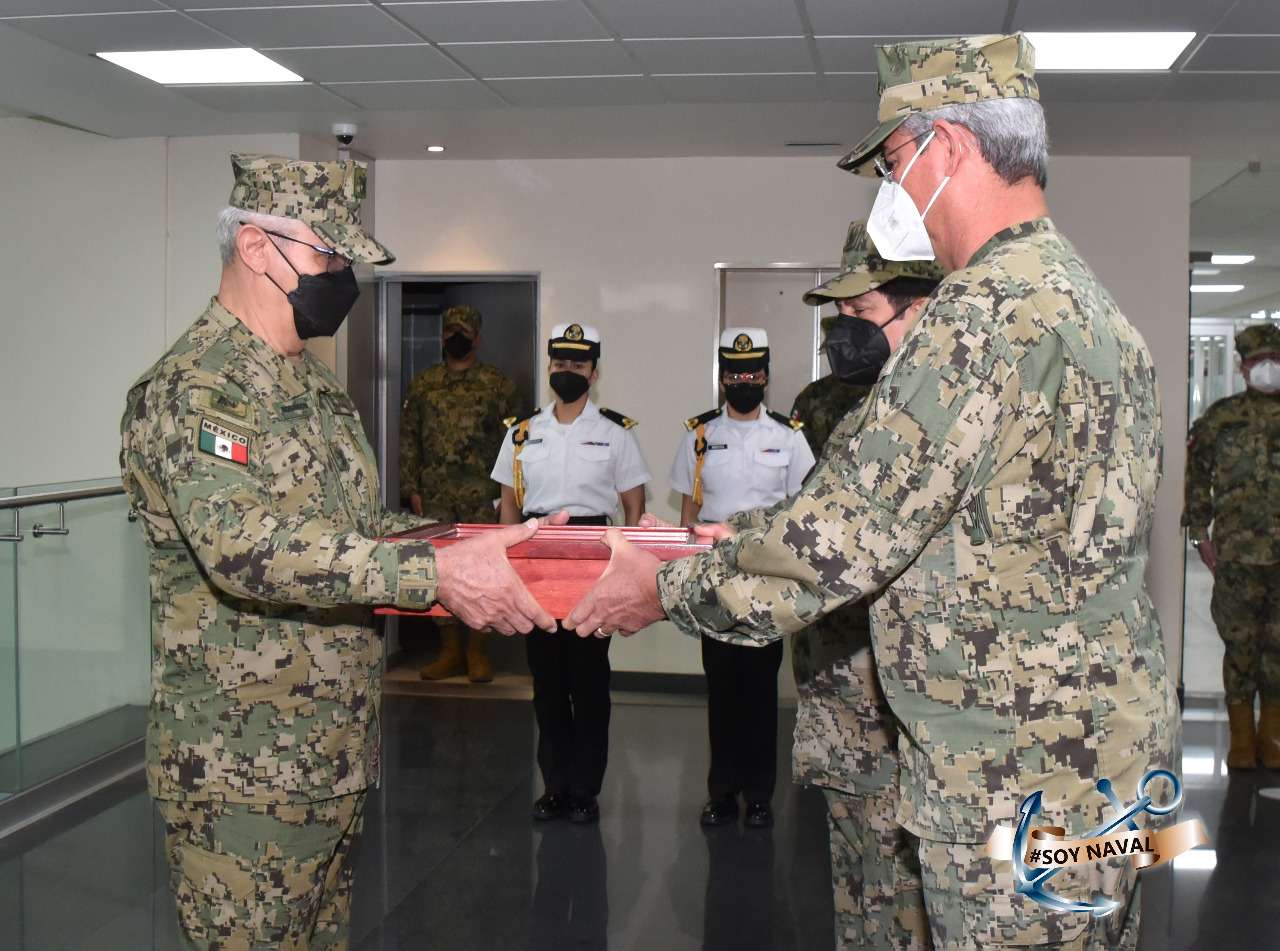 Marina realiza entrega-recepción del cargo de Jefe del Estado Mayor General de la Armada