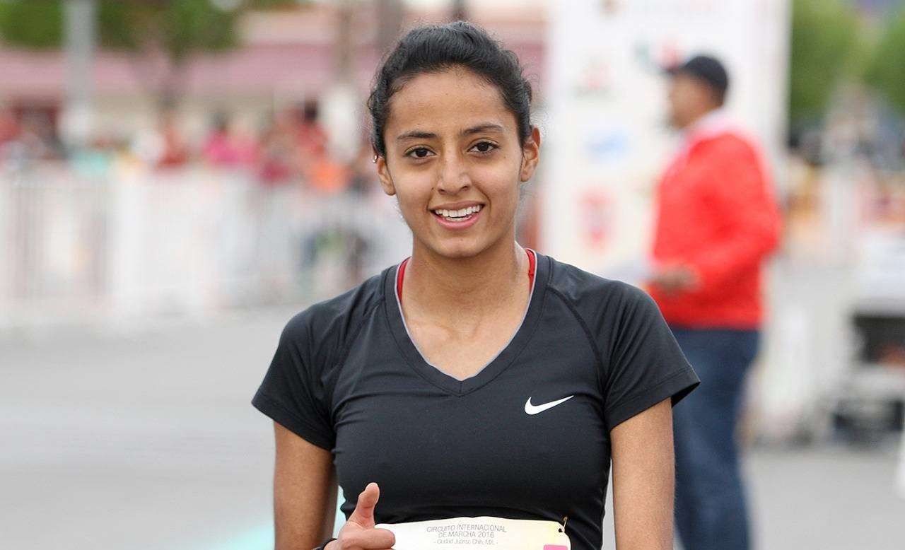 Valeria Ortuño, la atleta naval que busca conquistar la pista