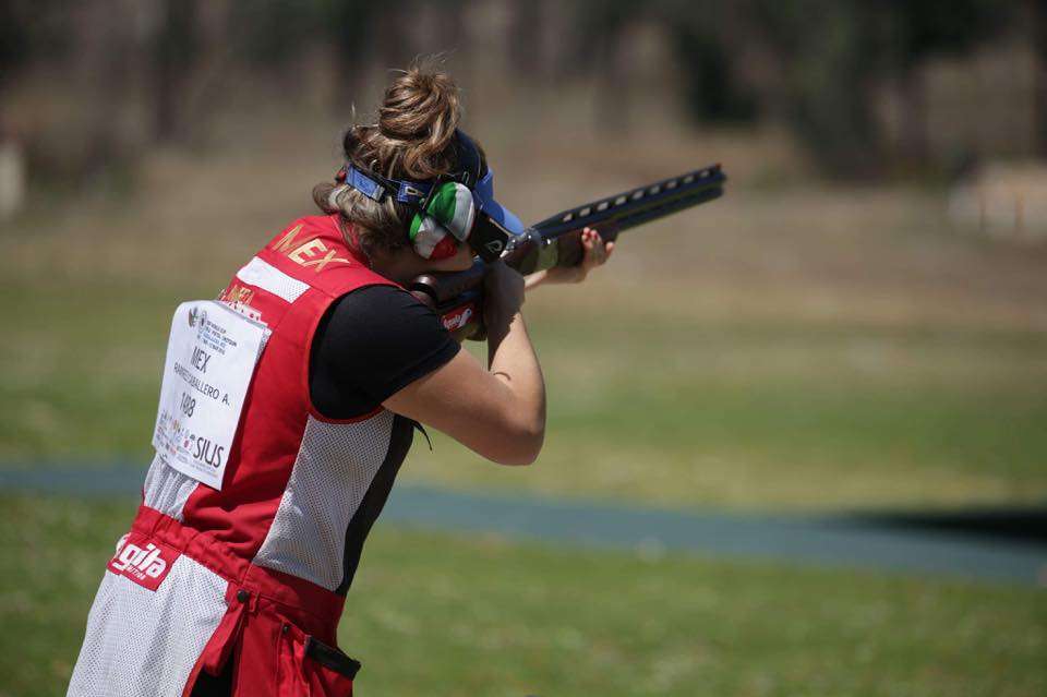 Alejandra Ramírez tiradora de la Sedena