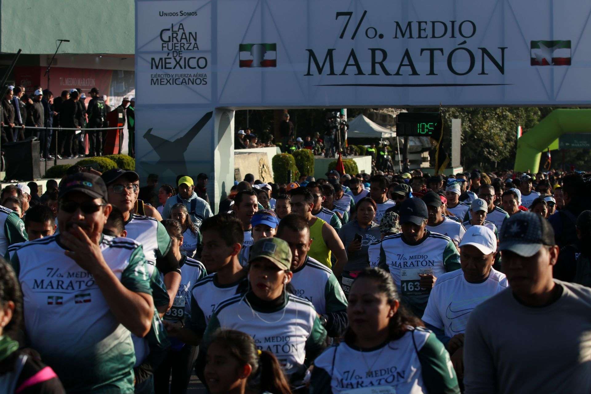 Con 25 mil asistentes, Sedena realizó el 7/o. medio maratón en la CDMX