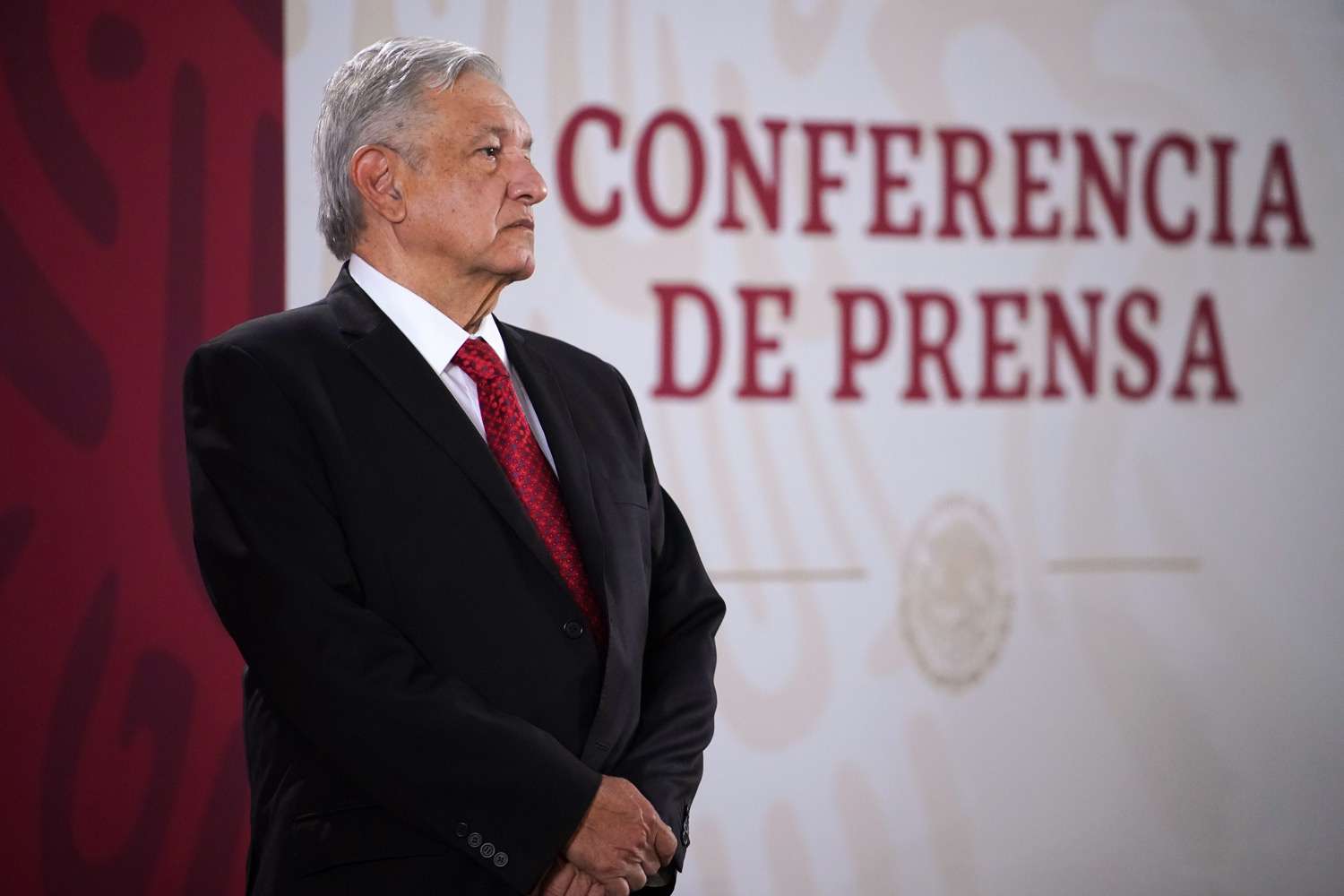 Por La Espiral: AMLO bajo fuego