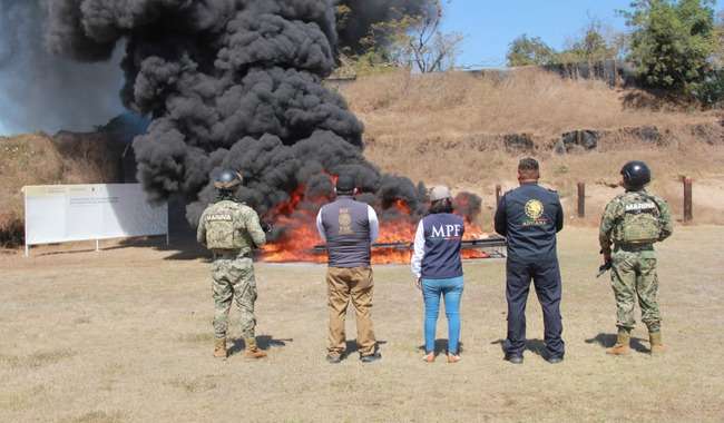 Incineran 516 kilogramos de cocaína asegurada en el puerto de Lázaro Cárdenas